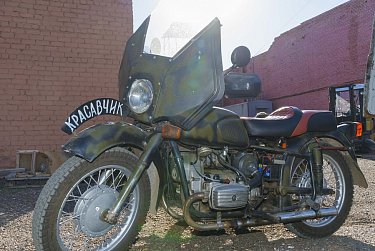 Оренбургский депутат собрал машину гумпомощи